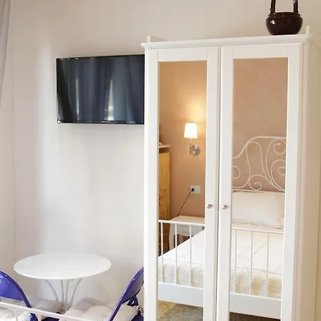 I Propilei Di San Girolamo Couette-café Rimini
